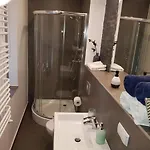 33 Lägenhet *