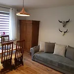 Lägenhet 33 *
