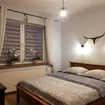Lägenhet 33 *